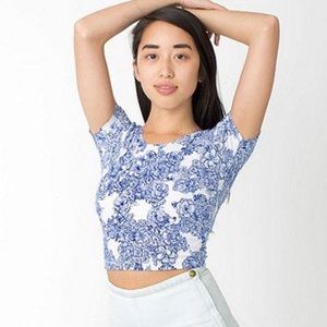 🏄🏽‍♀️ American Apparel Printed Crop Top